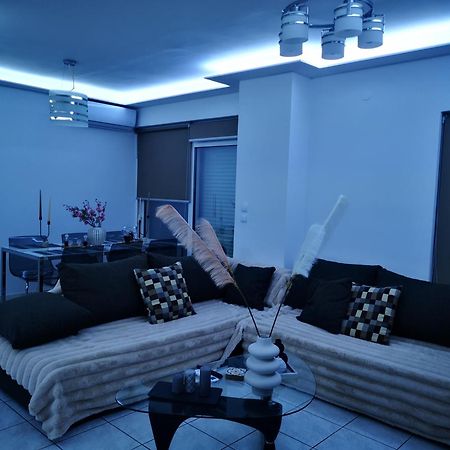 The Lighthouse Apartment Халкис Екстериор снимка
