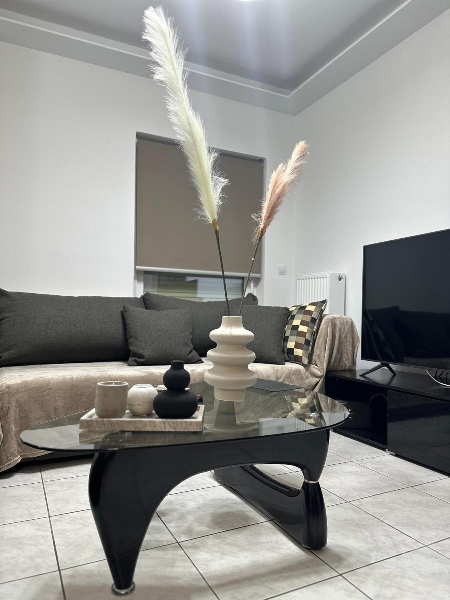 The Lighthouse Apartment Халкис Екстериор снимка