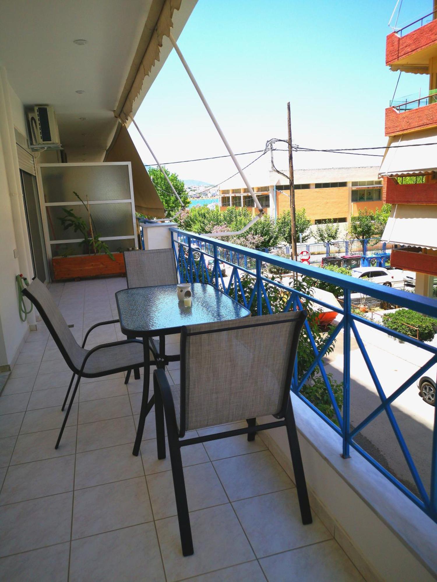 The Lighthouse Apartment Халкис Екстериор снимка